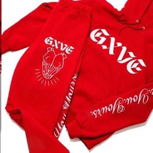 GXVE Gwen Stefani’s cosmetic company’s Logo Sweat suit